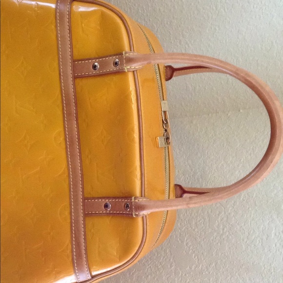 LOUIS VUITTON Monogram Tompkins Square Bag - Picture 5 of 8